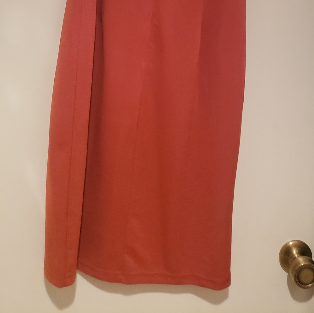 Dress - Picture 2 of 4